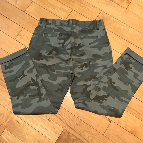 Gap Camo Casual Pants - Picture 4 of 5